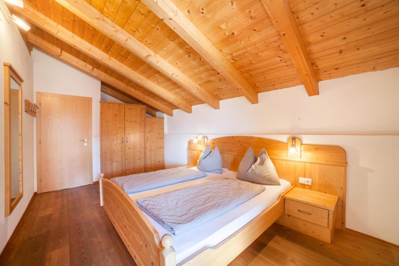 Oberegghof Ferienwohnung Hahnenkamm リフィアーノ エクステリア 写真